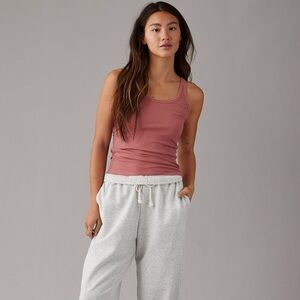 NWT AE Boyfriend Sccop Tank Top - Mauve - Size Small